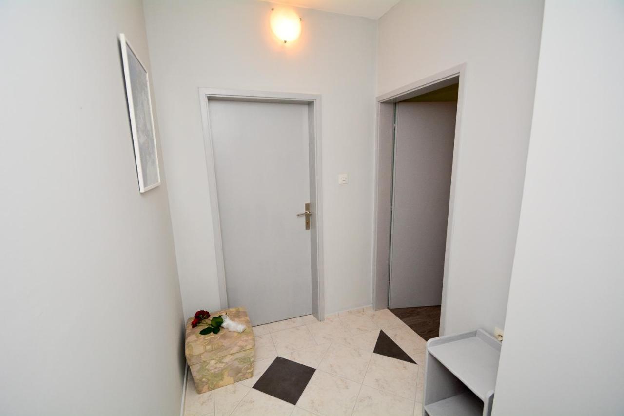 Apartment The Sea Coast Котор Екстериор снимка