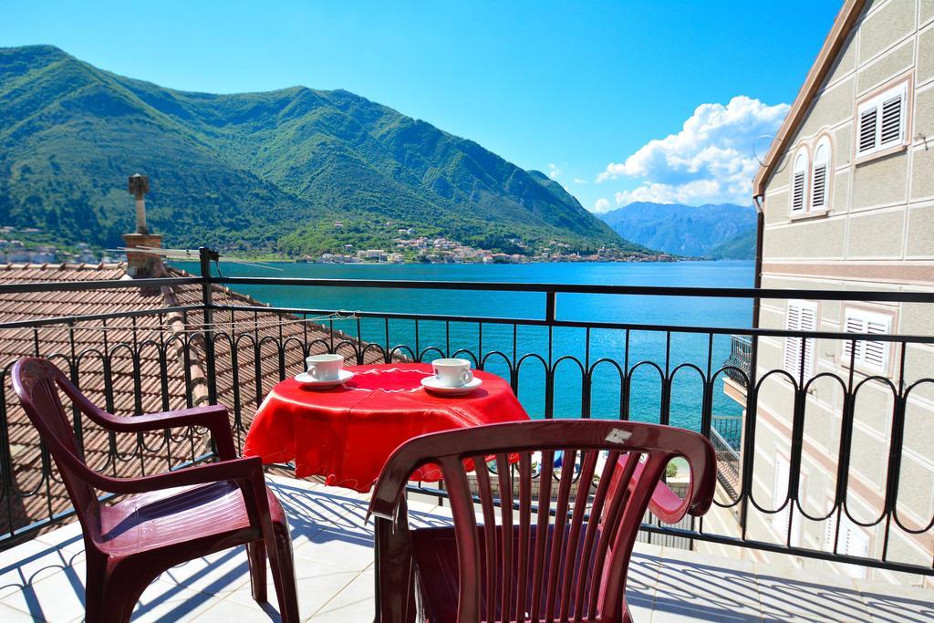 Apartment The Sea Coast Котор Екстериор снимка