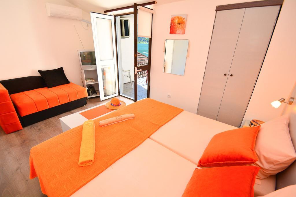 Apartment The Sea Coast Котор Екстериор снимка