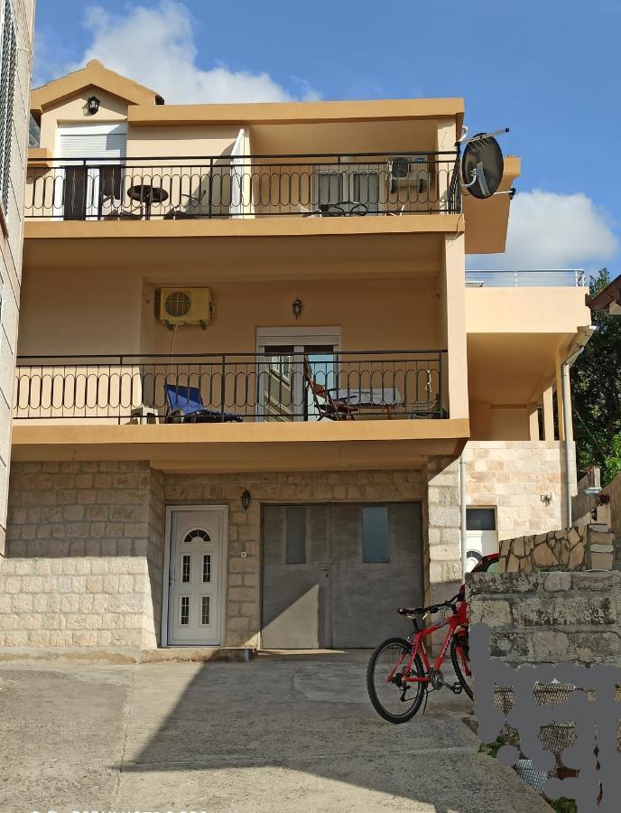 Apartment The Sea Coast Котор Екстериор снимка